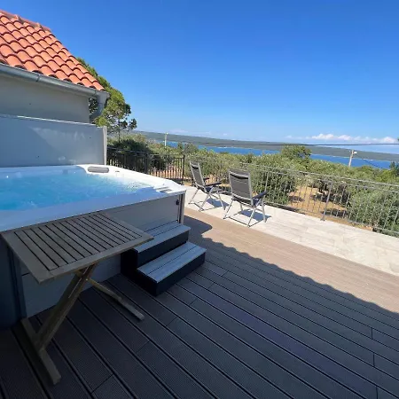 Podgora Experience Suite With Jacuzzi Nerezine Exterior photo